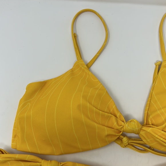 Kittenish Yellow Stay Wild Cheeky Bikini Swimsuit Size Large Brand New W/Tags - Picture 5 of 13